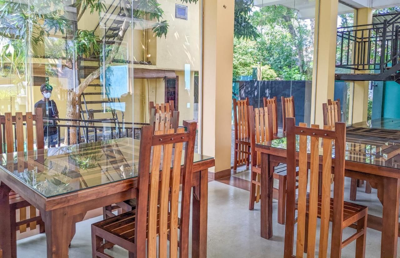 Yala Golden Wild Bed & Breakfast Tissamaharama Exterior photo